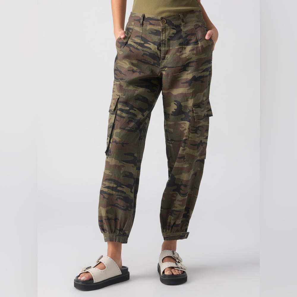 Sanctuary Standard Surplus Cargo Camo Pants, Size 28 - Picture 3 of 12